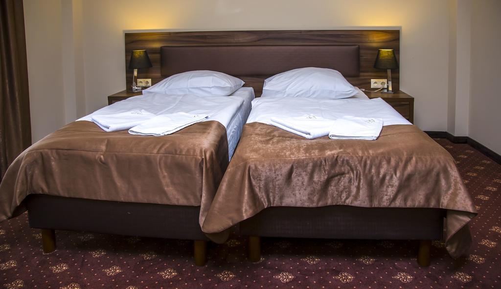 Hotel Morze Устка Екстериор снимка