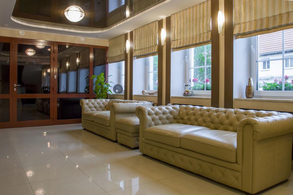 Hotel Morze Устка Екстериор снимка