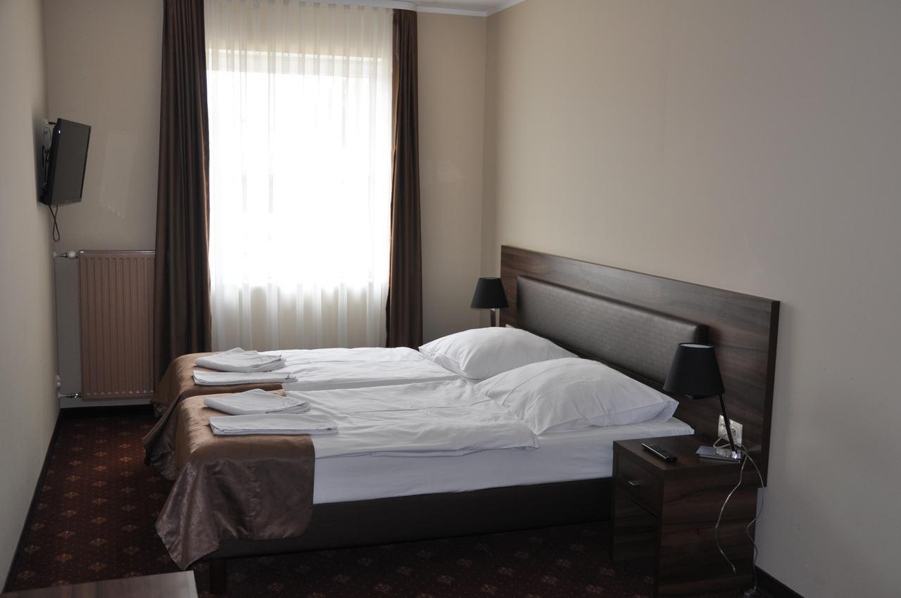 Hotel Morze Устка Екстериор снимка