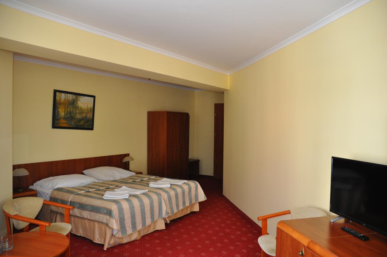 Hotel Morze Устка Екстериор снимка