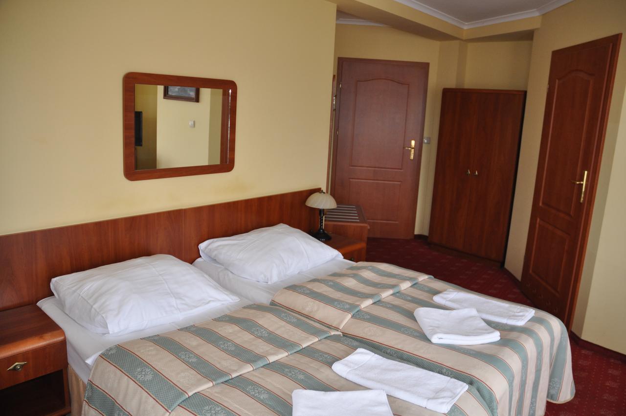 Hotel Morze Устка Екстериор снимка