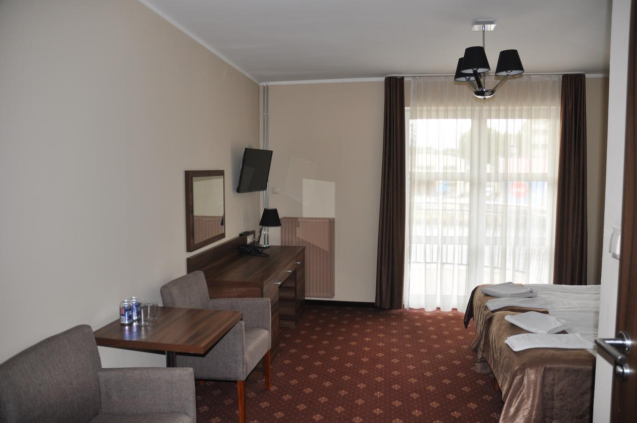 Hotel Morze Устка Екстериор снимка