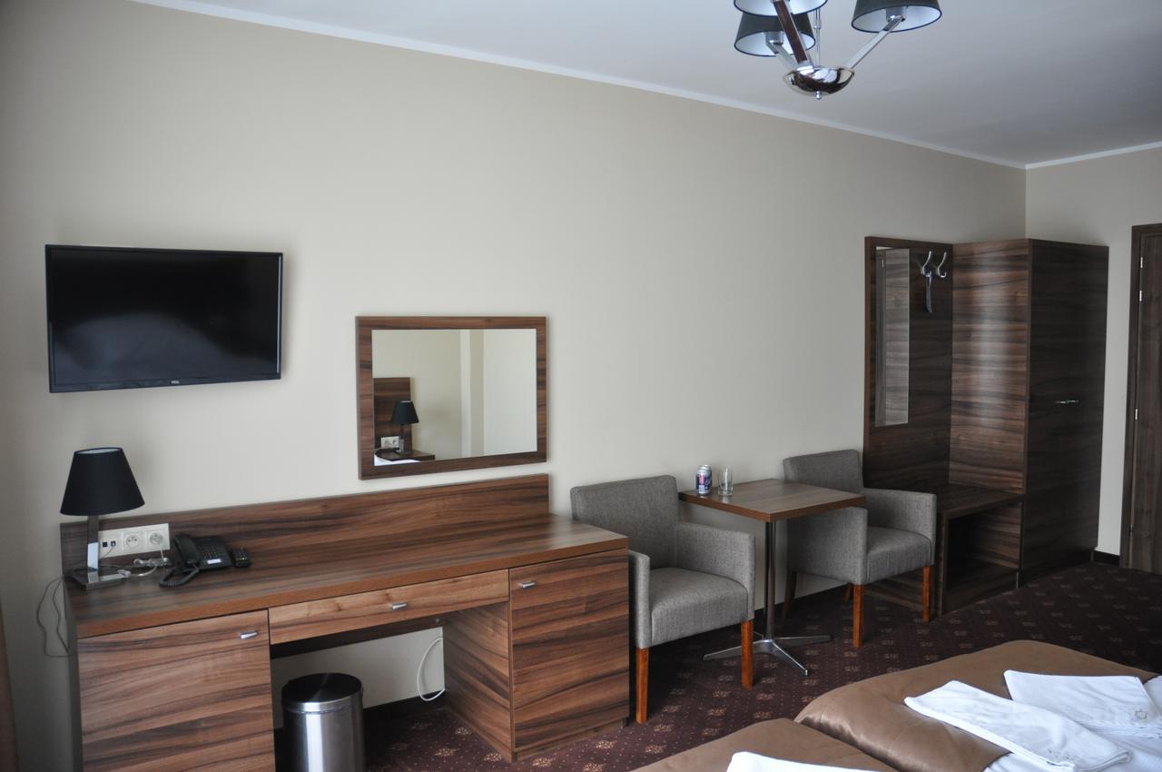 Hotel Morze Устка Екстериор снимка