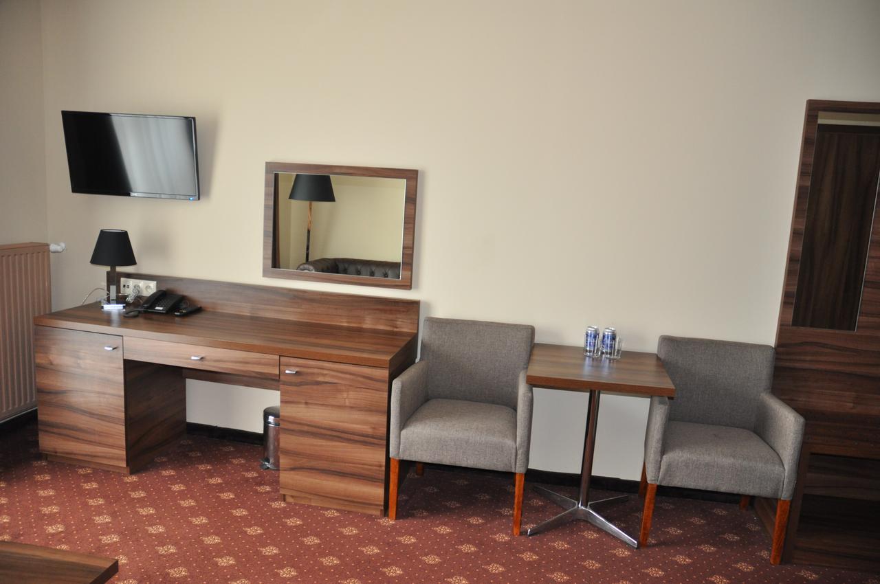 Hotel Morze Устка Екстериор снимка