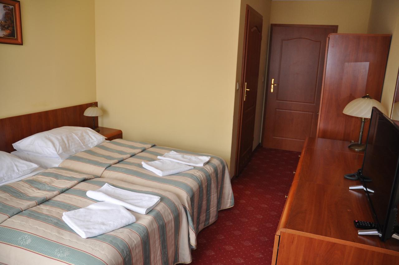 Hotel Morze Устка Екстериор снимка
